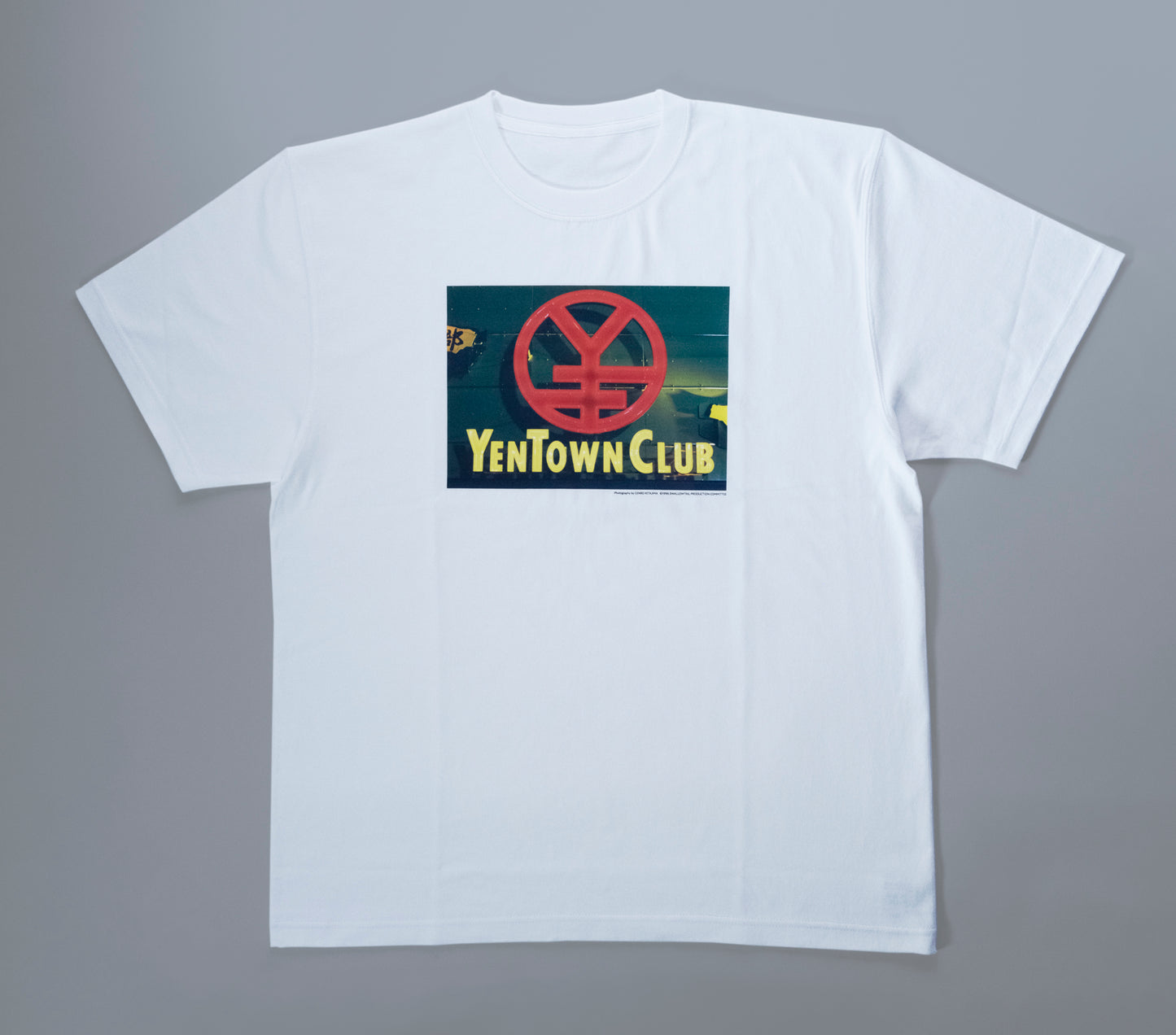 Camiseta “Swallowtail Butterfly” YEN TOWN CLUB *Bonus incluido
